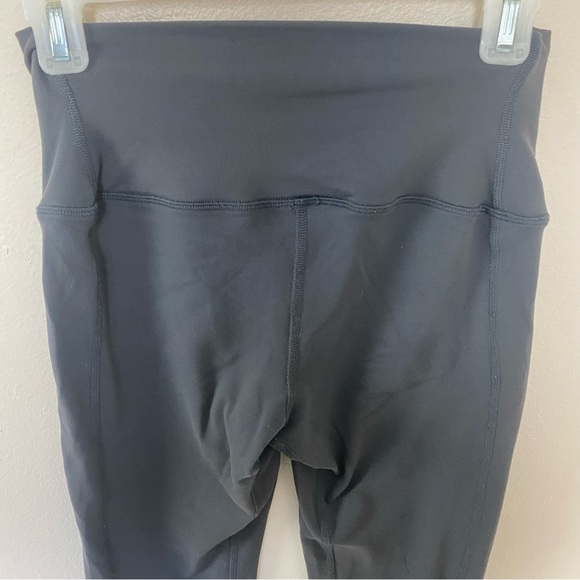 Alo Yoga Mesh Gray Leggings - Picture 6 of 9